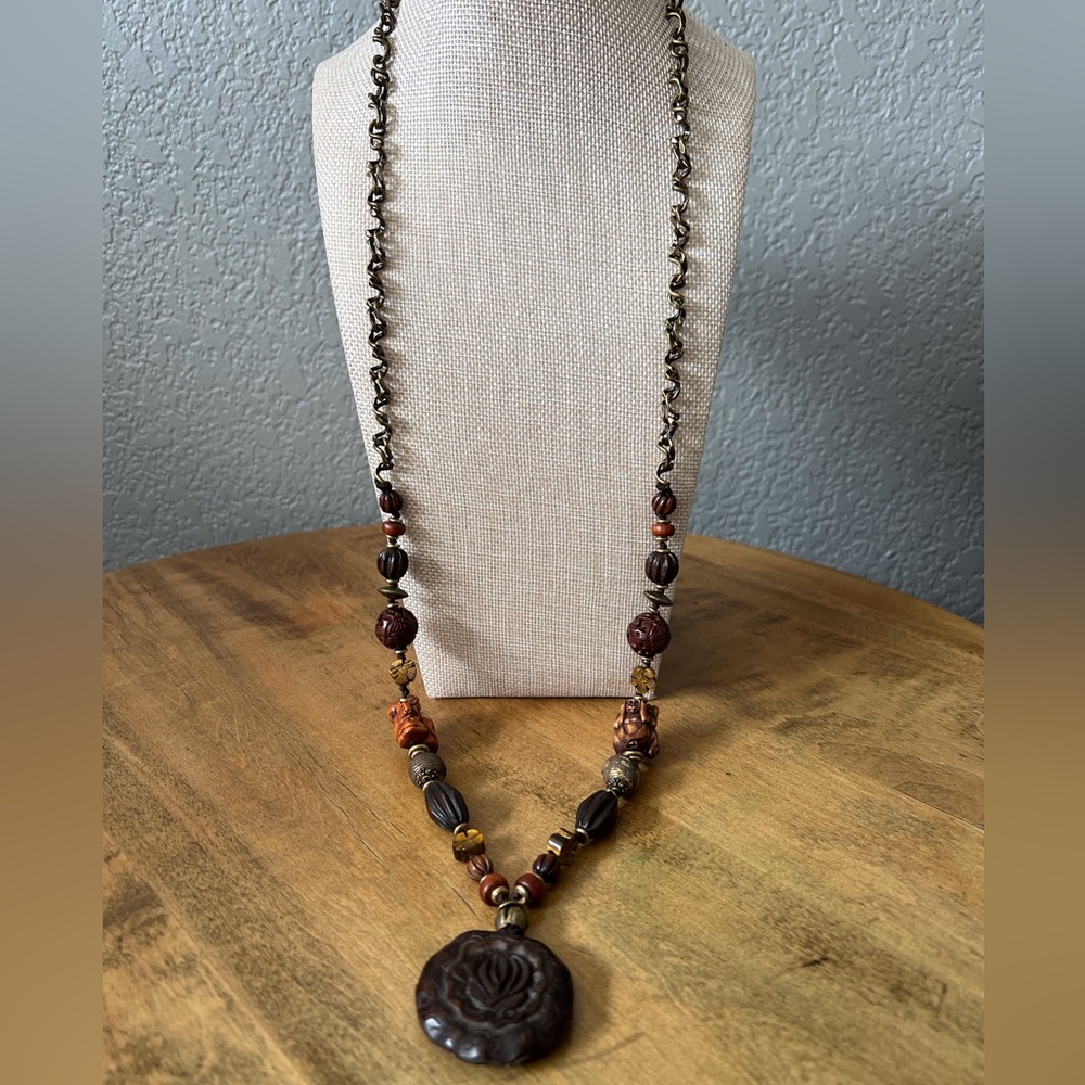 VTG CHINESE NECKLACE W/ HAND CARVED WOOD ROSE, ANIMALS, SHOU BEADS & BRASS LINKS